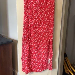 Narrated Urban Outfitters Ditsy Red Floral Side Slit Midi Dress